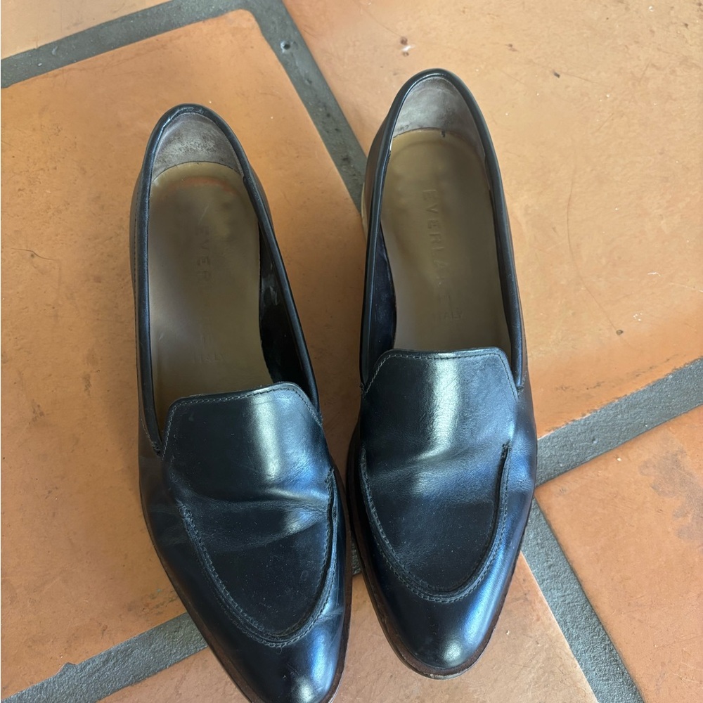 Everlane Black Leather Loafers Italian made size 6.5: minimalist chic
